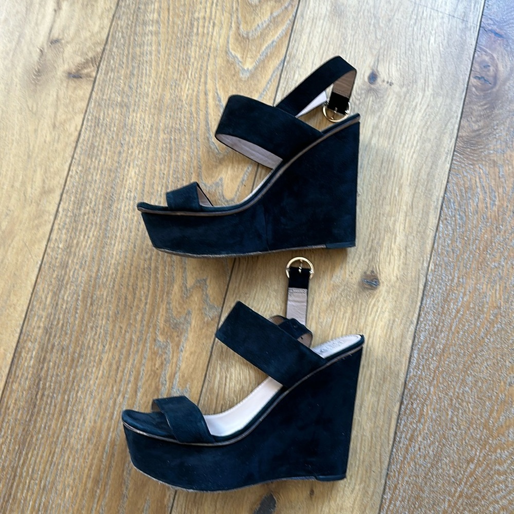 Tory Burch suede wedge size 8M